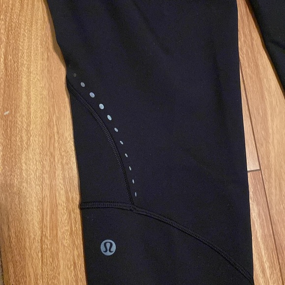 NWT Lululemon rain-repellent HR Run Tights,sz 12, length 28”. Logo on left calf. - Picture 2 of 14